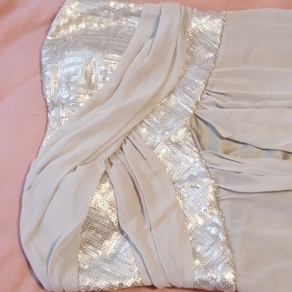 Nice dress Size M - Picture 3 of 8